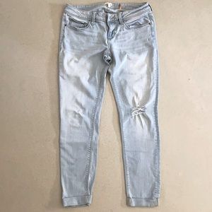 Low rise stretch light blue denim jeans